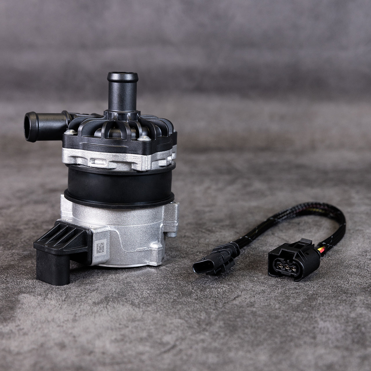MercRacing CWA100 Pump kit with Audi harness